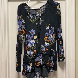 American Eagle Floral Blouse